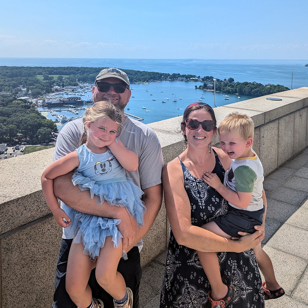 Homepage-Family-Photo-2